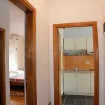 In With Sea View, Terrace, Air Conditioning, Wi-fi * Duće
