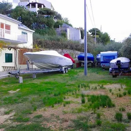 In With Sea View, Terrace, Air Conditioning, Wi-fi