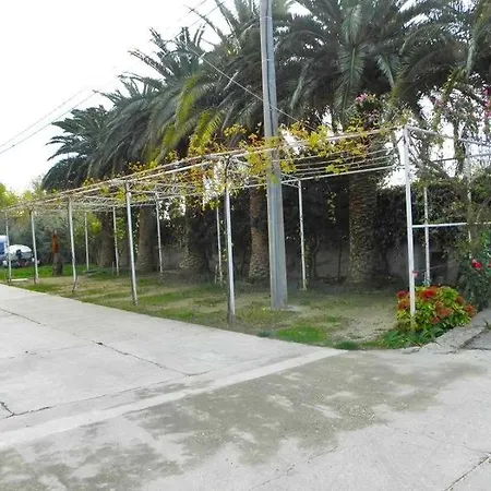 Apartman In With Sea View, Terrace, Air Conditioning, Wi-fi Duće