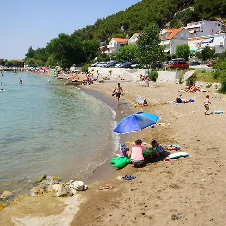 Apartment In With Sea View, Terrace, Air Conditioning, Wi-fi *